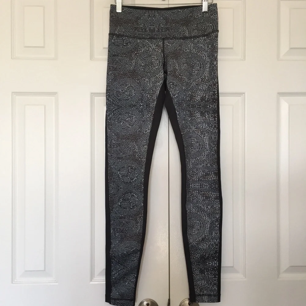 Lululemon Special Edition 3D Mosaic Leggings